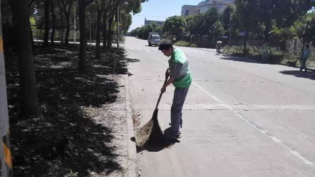 滬工閥門美麗華亭清潔家園志愿者活動(圖4)