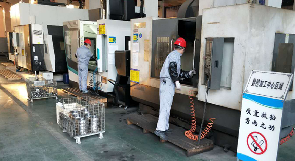 勞動報(bào)《“工具包”支撐企業(yè)穩(wěn)健發(fā)展》