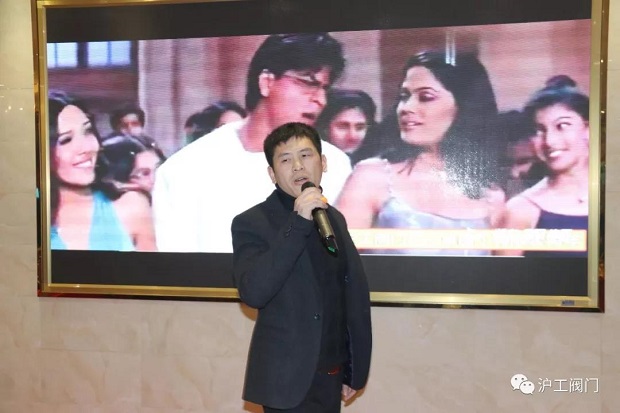 年會上公司員工才藝展示(1)