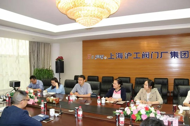 �ζ��^��ίǰ���Ϻ������y�T�S�M���{�У��D5��